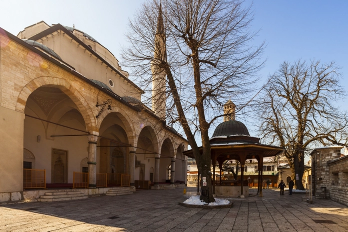 Gazi Hüsrev Bey Camii