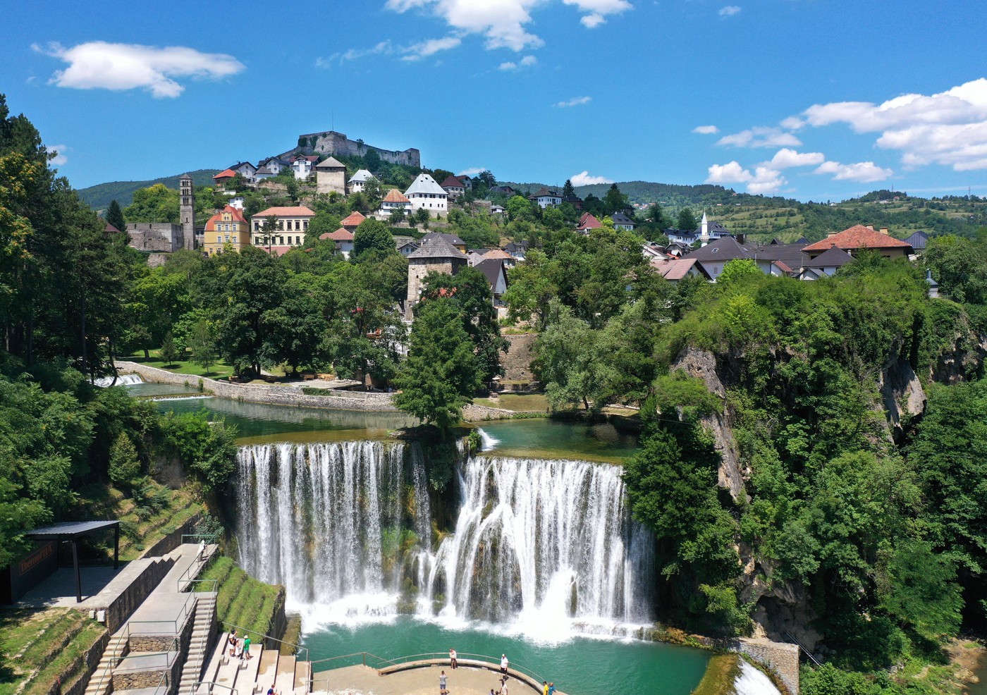 Pliva Waterfall شلال بليفا في البوسنة والهرسـك