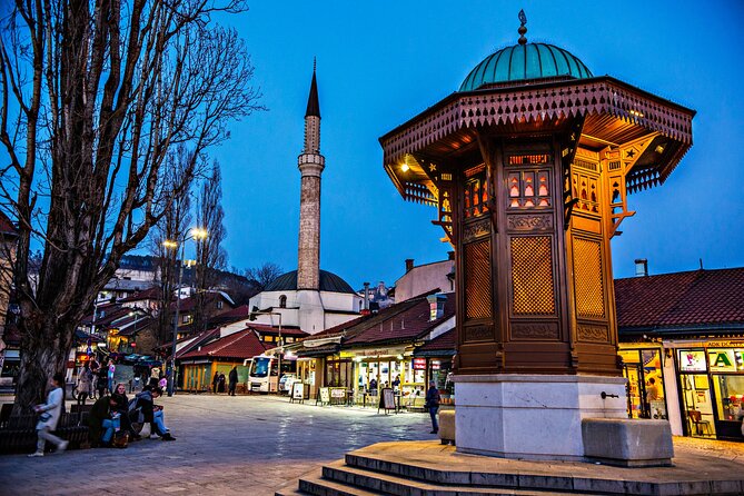 Baščaršija مدينة سراييفو وساحة السبيل