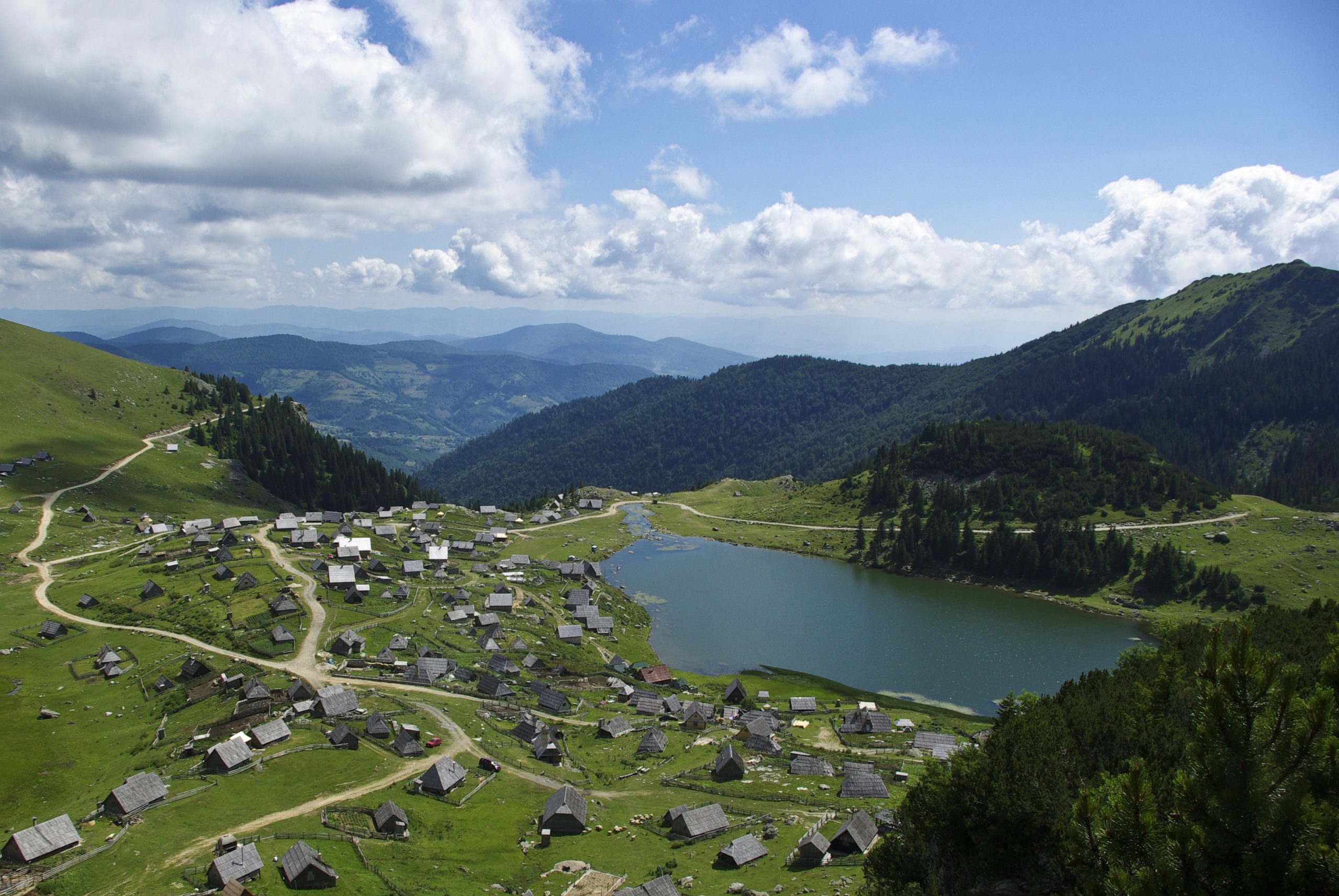 Prokosko jezero البحيرة الجميلة في البوسنة